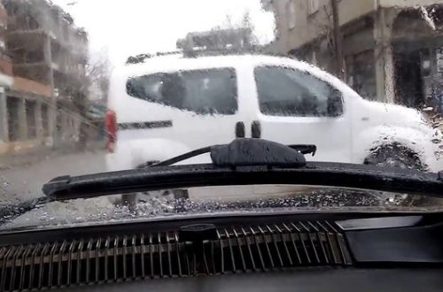 Sürücülər yağışlı havalarda nəyə diqqət etməlidirlər? - VİDEO