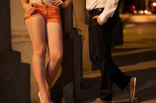 Bu binada 100 fahişə yaşayır - 10 mərtəbəsi əxlaqsız qadınlardır - FOTO