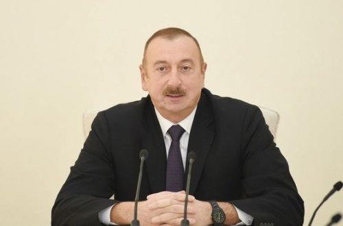 Prezident: Qazanılan uğurlar Azərbaycan müəlliminin əməyinin bəhrəsidir