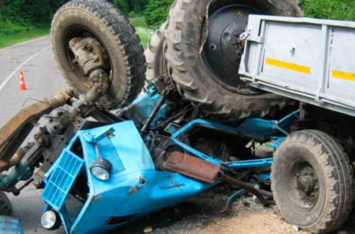 Sabirabadda traktorla yük maşını TOQQUŞDU - Ölən var