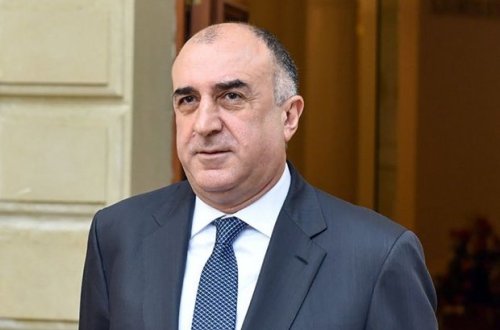 Məmmədyarov Meksikaya yola düşüb