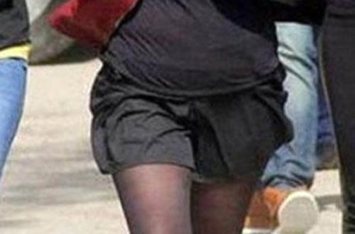 Qadın polis bacısını iş adamı ilə cinsi əlaqəyə məcbur etdi, həbs olundu - FOTO