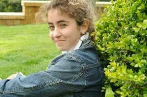 Gözlərimə diqqətlə baxan insanlar - ürəyimə toxunurlar…