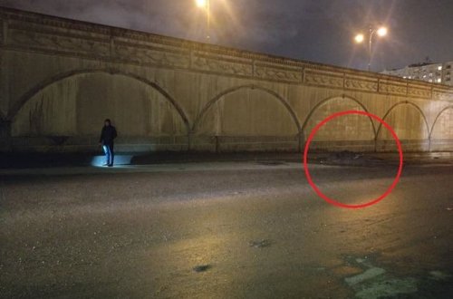 Bakıda gənclərin təhlükə xəbərdarlığı sürücülərə kömək oldu - FOTO