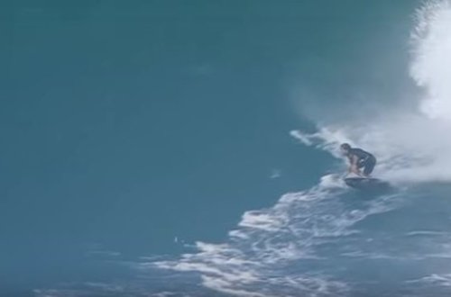 15 metrlik nəhəng dalğalar idmançılara qorxulu anlar yaşatdı - VİDEO