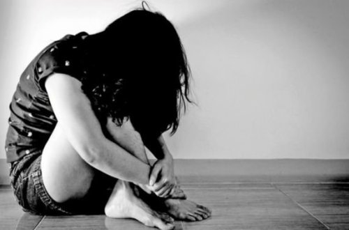 Xaçmaz məktəbində biabırçılıq — Müəllim azyaşlı qızı otağına çağırıb...