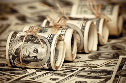 Dekabrın 4-nə MANATIN MƏZƏNNƏSİ