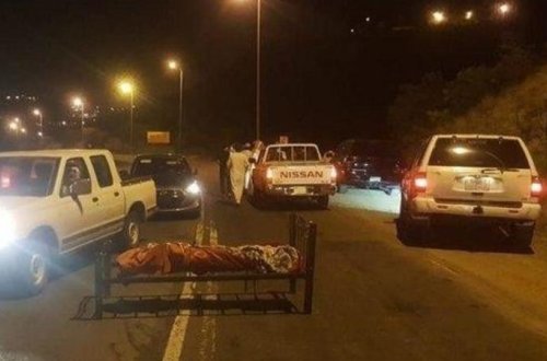 Bakı-Quba yolunda DƏHŞƏTLİ HADİSƏ - Qadının meyiti yolun ortasında qaldı