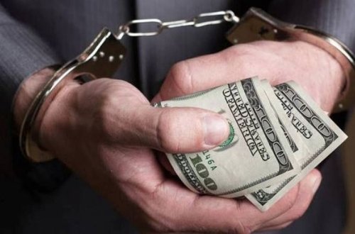 Zərərçəkmiş: Oğlumu nazirliyə düzəltmək üçün 15 min manat aldı