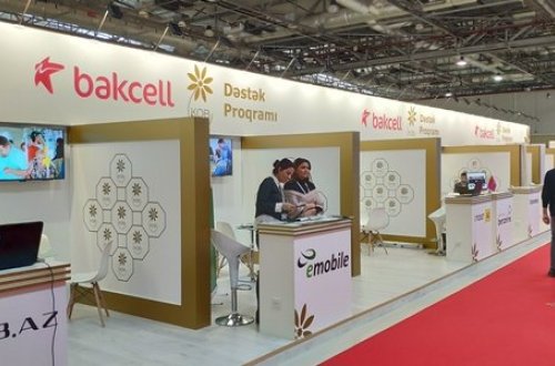 Bakcell kiçik və orta biznesin “Bakutel 2018” sərgisində iştirakını dəstəkləyir (R)