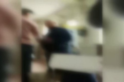 Nazirlik: Liseydə müəllimlə şagirdin davası şişirdilib - VİDEO