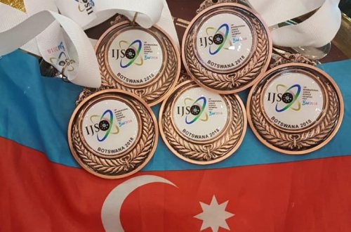 Azərbaycanlı şagirdlər Botsvanada 5 medal qazandılar - Fotolar