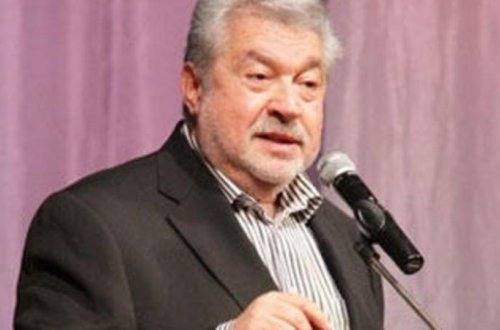 Yuli Qusman: Azərbaycan çiçəkləri Heydər Əliyev tərəfindən əkilən gülüstana çevrilib