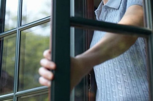 Bakıda həyat yoldaşını 5-ci mərtəbədən atan şəxslə bağlı qərar verildi