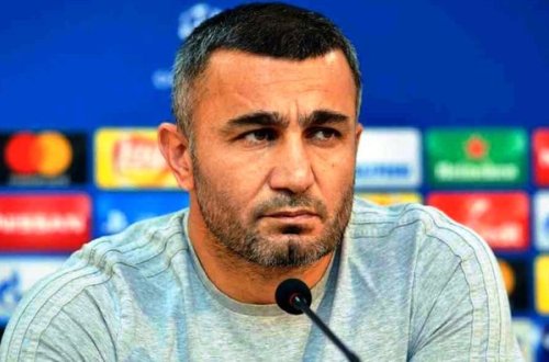 Qurban Qurbanovun mətbuat konfransında biabırçılıq - FOTO