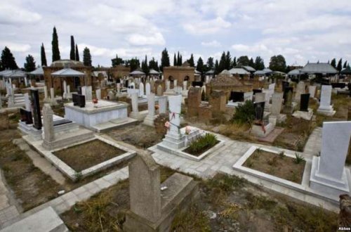 Ölülərin şəkillərini evdə saxlamaq olmaz? - MÜTLƏQ OXUYUN! / VİDEO