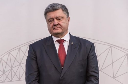 Dekabrın 11-də ölüb: “Vikipediya” Poroşenkonu “dəfn etdi”