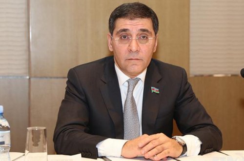 SON DƏQİQƏ: Deputat Kamran Nəbizadə sərxoş halda Bakının mərkəzində dava salıb - BİABIRÇILIQ