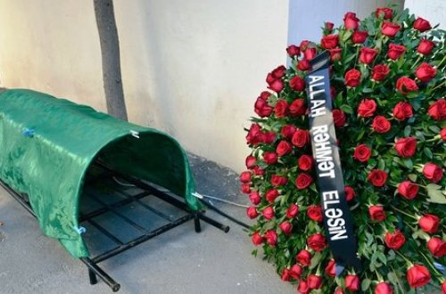 Azərbaycanlı məşhur dünyasını dəyişdi - FOTO