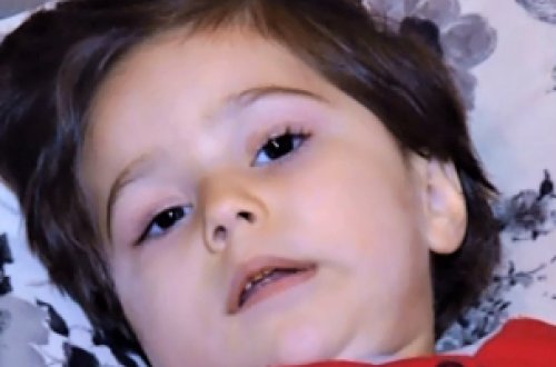 Bakıda 2 yaşlı körpənin əməliyyatı üçün yığılan 20 min AZN oğurlandı - VİDEO