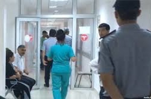 63 gündür reanimasiyada olan şoumen ayıldı - İlk istəyi hamını şoka saldı - FOTO