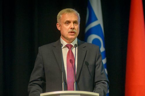 Lukaşenko Bakıda təhsil almış şəxsi KTMT-yə baş katib təyin etdi