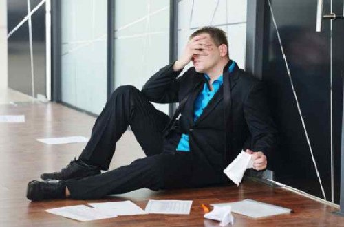 İlin ən uğursuz milyarderi məlum oldu - SİYAHI