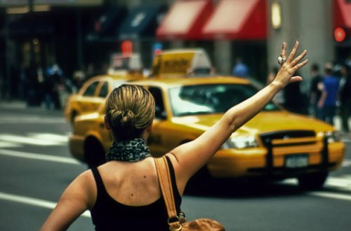 Bakıda taksi sürücüsü qadının başına oyun açdı