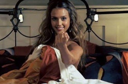 Aktrisa ilk intim münasibətindən danışdı: 