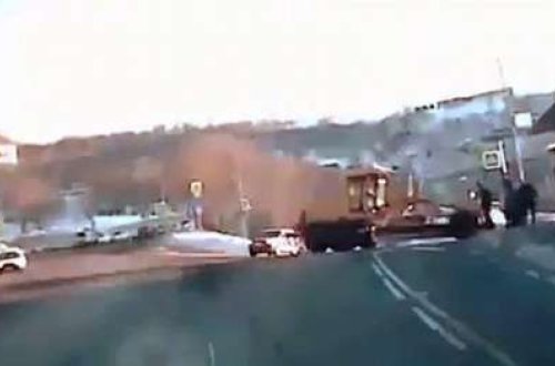 Qartəmizləyən maşın qadını iki yerə böldü - VİDEO - FOTO