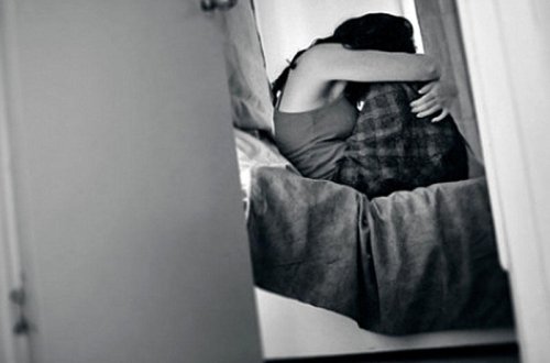 Gizir toyuna 10 gün qalmış nişanlısını zorladı