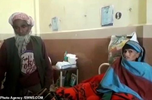 65 yaşlı qadın ana oldu - Atanın 80 yaşı var - FOTO