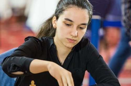 Xanım şahmatçımız ikinci dəfə erməni idmançını məğlub edib - FOTO