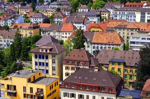 Ən bahalı saatlar bu qəsəbədə hazırlanır - FOTO