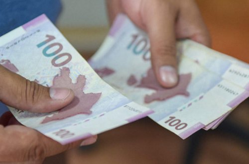 Bakıda kimlər daha çox maaş alıblar?