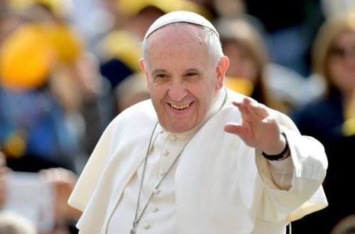 Roma papası “şou” göstərdi - VİDEO