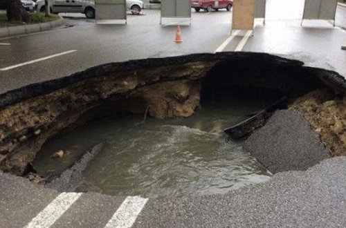 Nobel prospektində yolun çökməsinin səbəbi məlum oldu - VİDEO