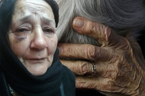 Bakıda Yeni il gecəsi gəlini tərəfindən döyülən qayınana danışdı - FOTO