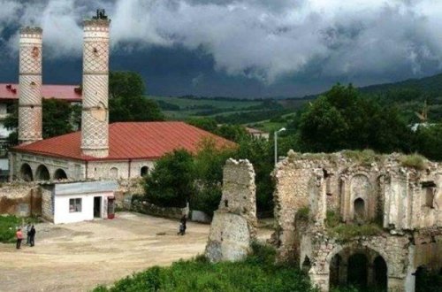 Qarabağın Azərbaycanlı icmasından etiraz: 