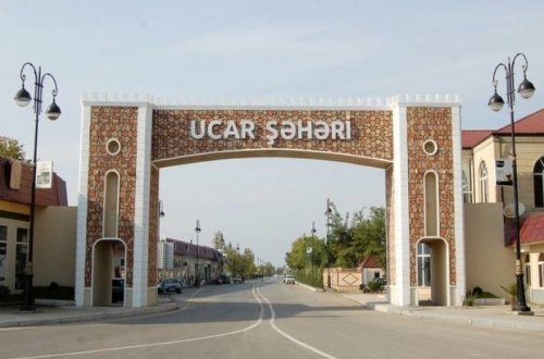 Məmurun kabinetini qarət etmək istəyən şəxs tutuldu