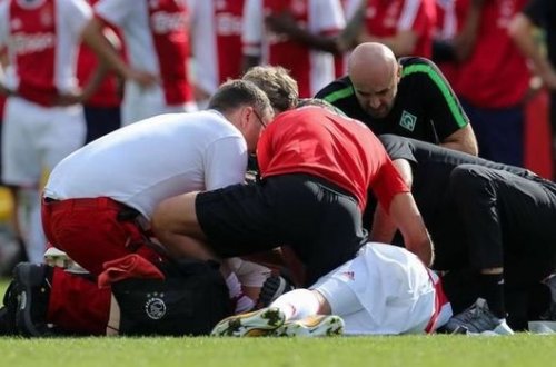 Futbol faciələri: Meydançada ölən futbolçular