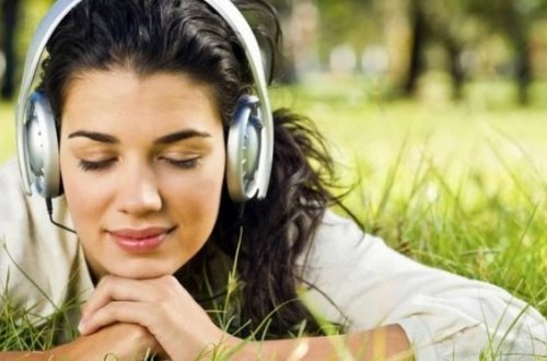 Alimlər: Musiqi insanı sakitləşdirir və depressiyadan xilas edir