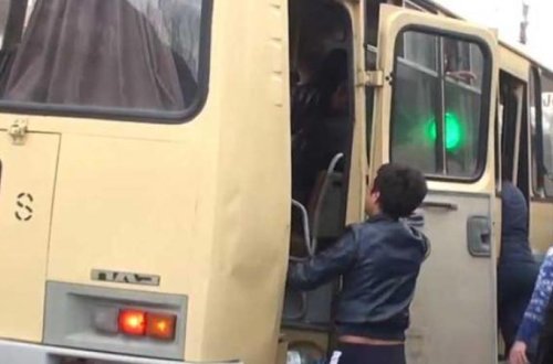 Ermənistanda Müdafiə Nazirliyinin avtobusuna basqın edildi - Ordu ilə xalq arasında qarşıdurma başlandı