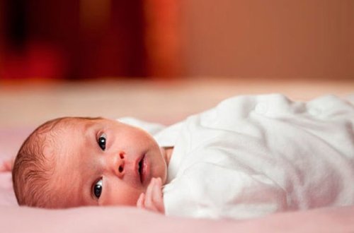 Bakıda qəbiristanlıqda üç günlük körpə tapılıb