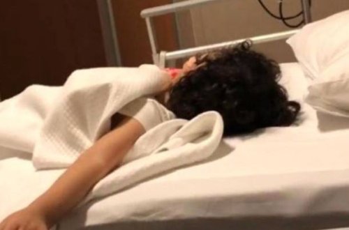 Məşhur aktrisa və qızı 