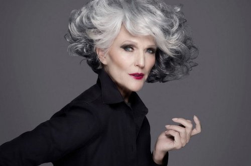 11 yaşında özünə ər seçən, 3 milyarder böyüdüb dünyanı dəyişən FANTASTİK QADIN - MARAQLI FAKTLAR