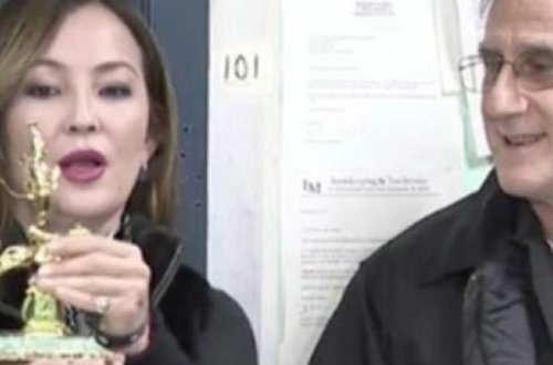 ABŞ sakini tapdığı 10 min dolları sahibəsinə qaytarıb