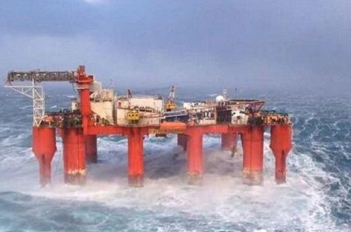 SOCAR hava şəraiti ilə əlaqədar 1700-dən çox neftçini təxliyyə edir