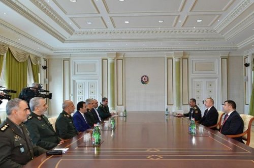İlham Əliyev İran Silahlı Qüvvələrinin Baş Qərargah rəisini qəbul edib