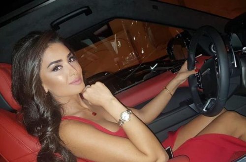 Pərvin Abıyeva seksual geyimi ilə NƏFƏS KƏSDİ - FOTO